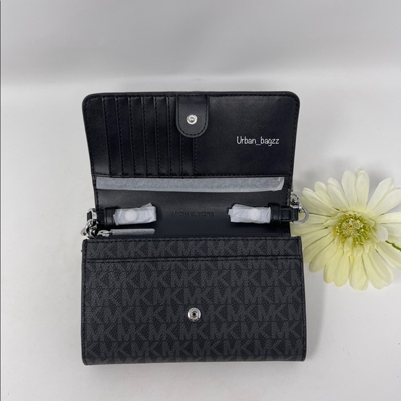 Michael Kors JST Medium MF Crossbody - Picture 5 of 8